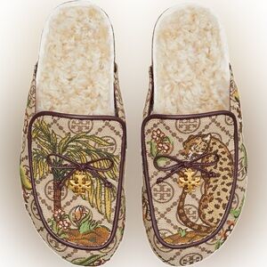 Brand New Tory Burch TMonogram Tory charm Sherling mule